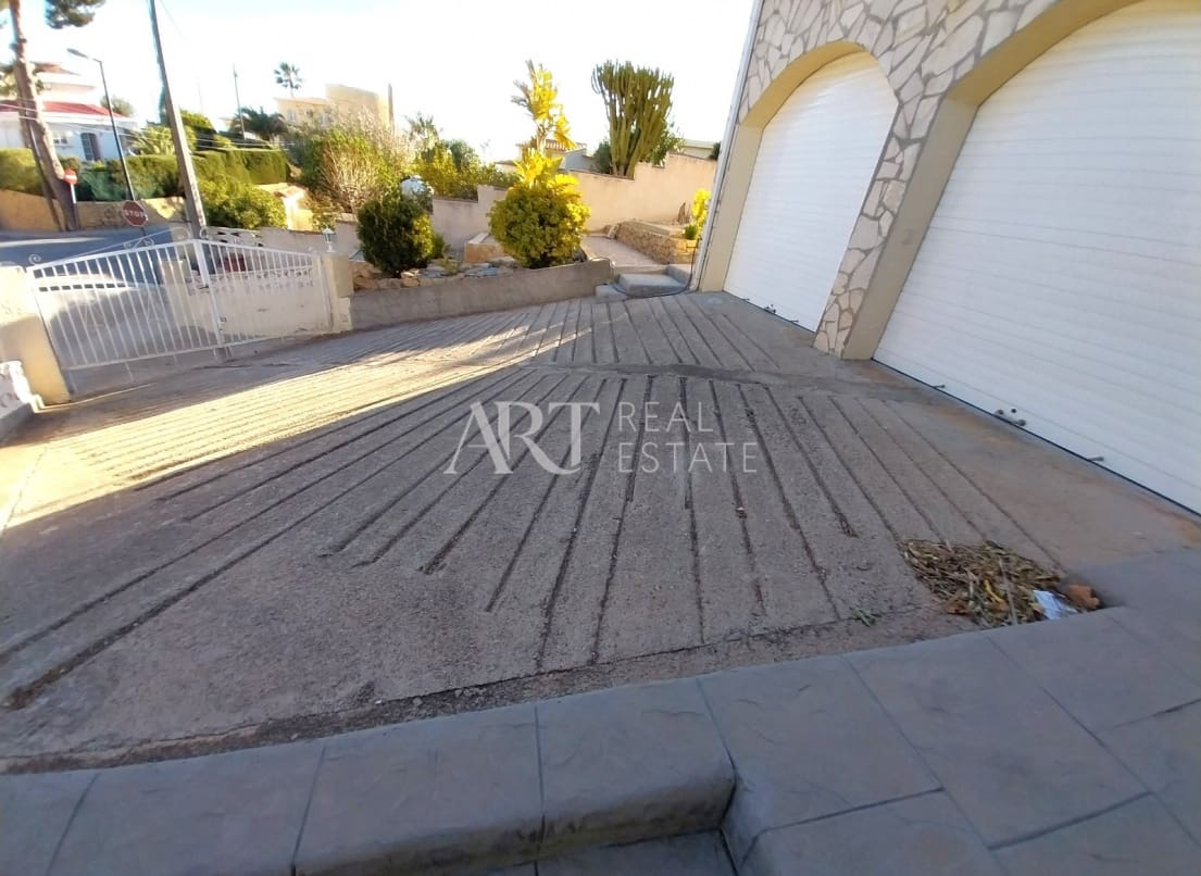 5 chambre Villa/Maison à vendre à La Nucia avec garage - 575 000 € (Ref: 8160757)