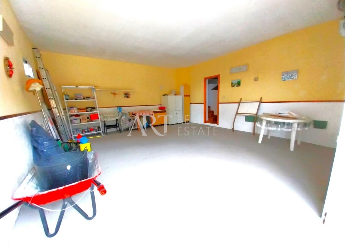 5 chambre Villa/Maison à vendre à La Nucia avec garage - 575 000 € (Ref: 8160757)