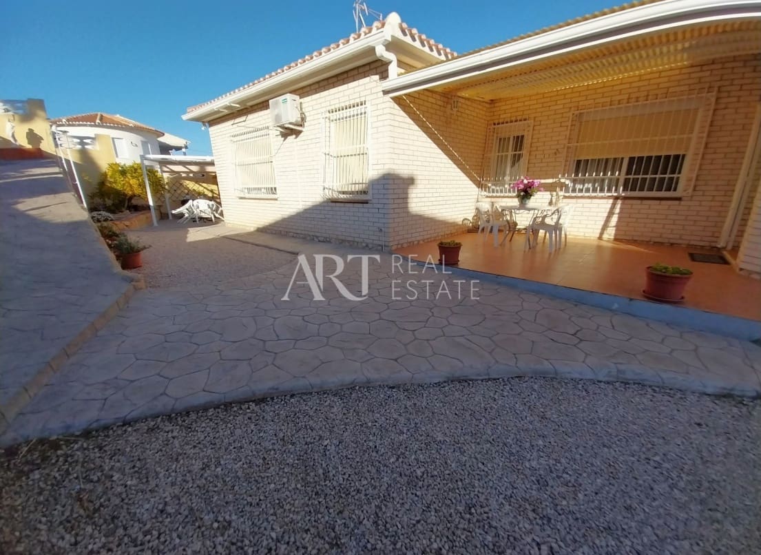 5 chambre Villa/Maison à vendre à La Nucia avec garage - 575 000 € (Ref: 8160757)