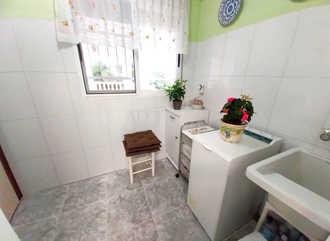 5 chambre Villa/Maison à vendre à La Nucia avec garage - 575 000 € (Ref: 8160757)