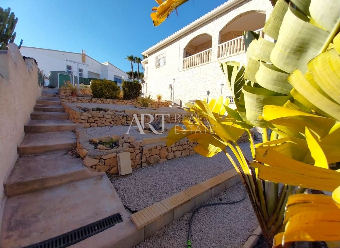 5 chambre Villa/Maison à vendre à La Nucia avec garage - 575 000 € (Ref: 8160757)