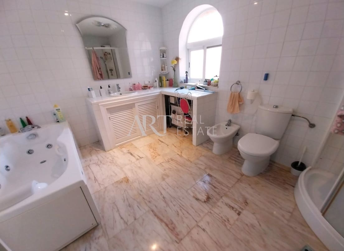 4 soveværelse Villa til salg i Albir med swimmingpool - € 675.000 (Ref: 8198830)