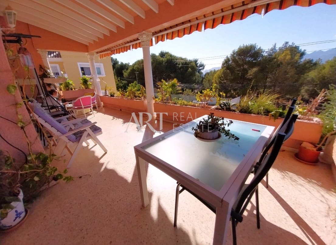 4 soveværelse Villa til salg i Albir med swimmingpool - € 675.000 (Ref: 8198830)