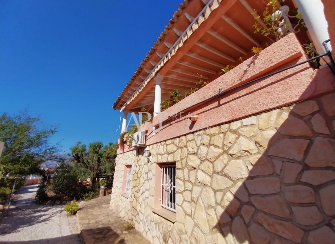 4 soveværelse Villa til salg i Albir med swimmingpool - € 675.000 (Ref: 8198830)