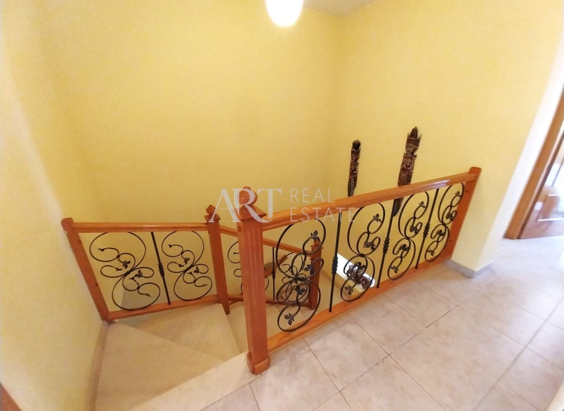 4 sovrum Semi-fristående Villa till salu i Albir med pool garage - 450 000 € (Ref: 8215598)