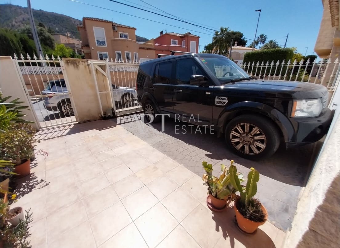 4 sovrum Semi-fristående Villa till salu i Albir med pool garage - 450 000 € (Ref: 8215598)
