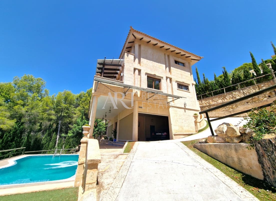 5 slaapkamer Villa te koop in Altea met zwembad garage - € 655.000 (Ref: 8246995)