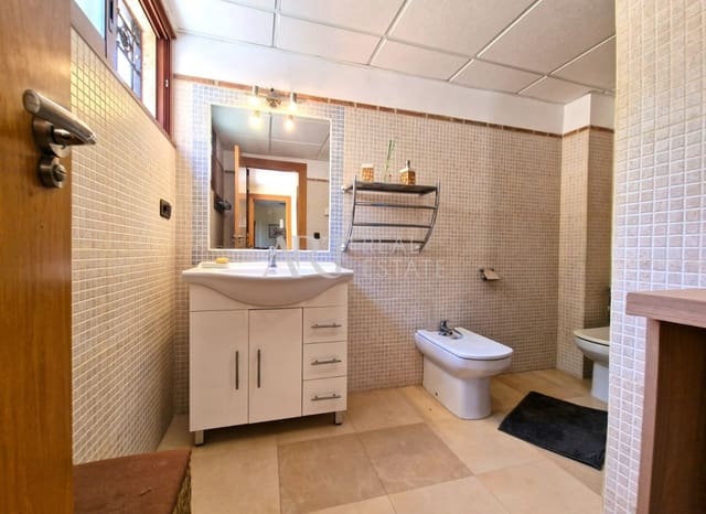 5 bedroom Villa for sale in Alhama Springs, Altea with pool garage - € 655,000 (Ref: 8246995)