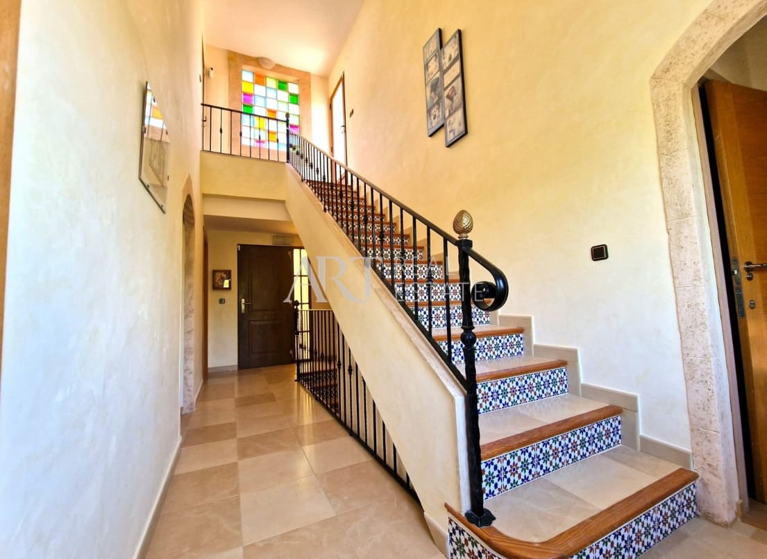 5 slaapkamer Villa te koop in Altea met zwembad garage - € 655.000 (Ref: 8246995)