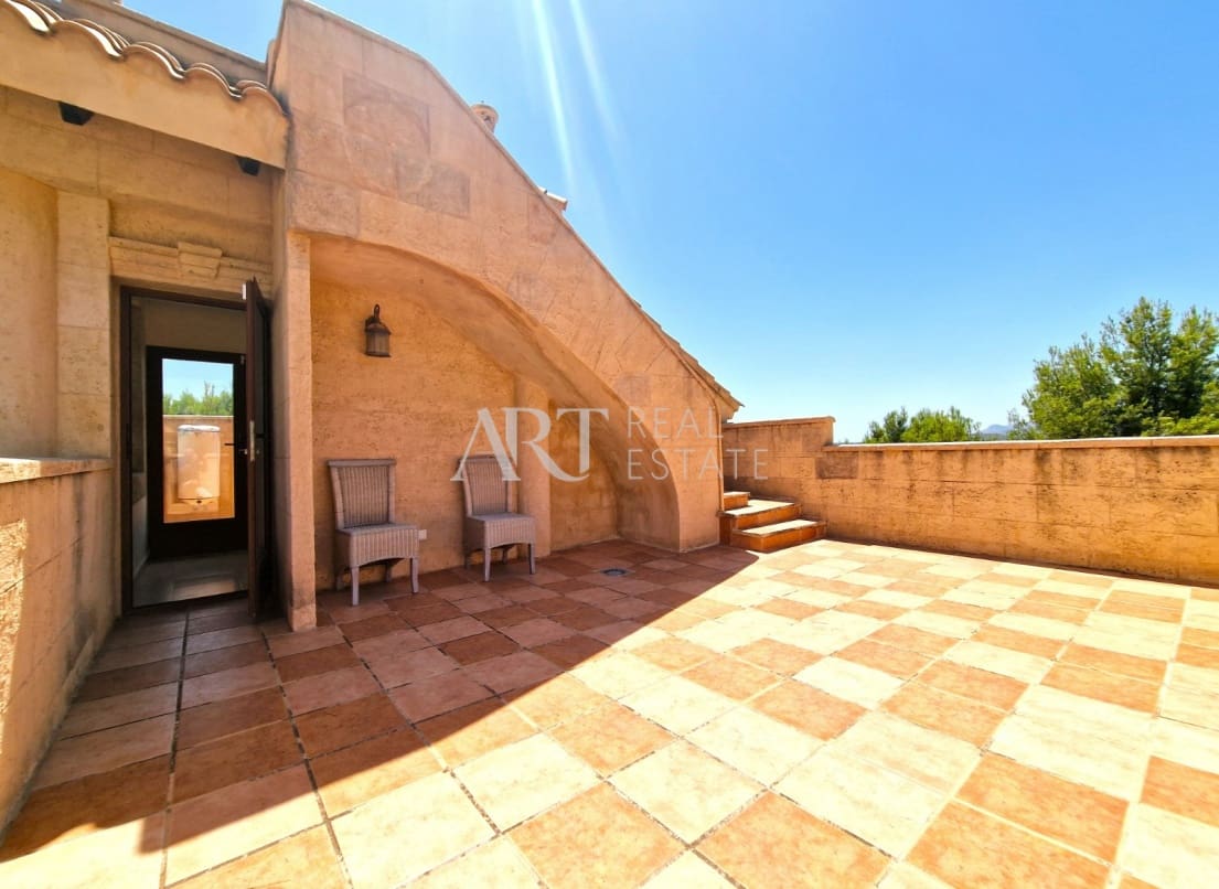 5 slaapkamer Villa te koop in Altea met zwembad garage - € 655.000 (Ref: 8246995)
