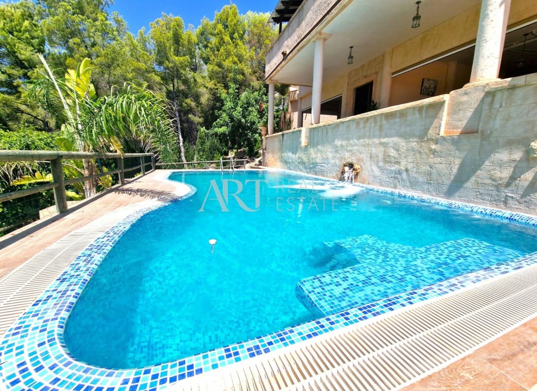 5 slaapkamer Villa te koop in Altea met zwembad garage - € 655.000 (Ref: 8246995)