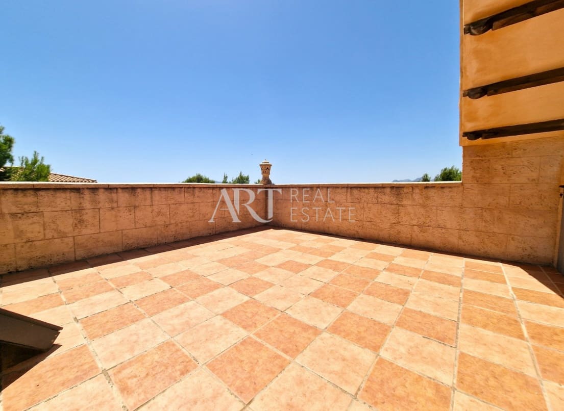 5 slaapkamer Villa te koop in Altea met zwembad garage - € 655.000 (Ref: 8246995)