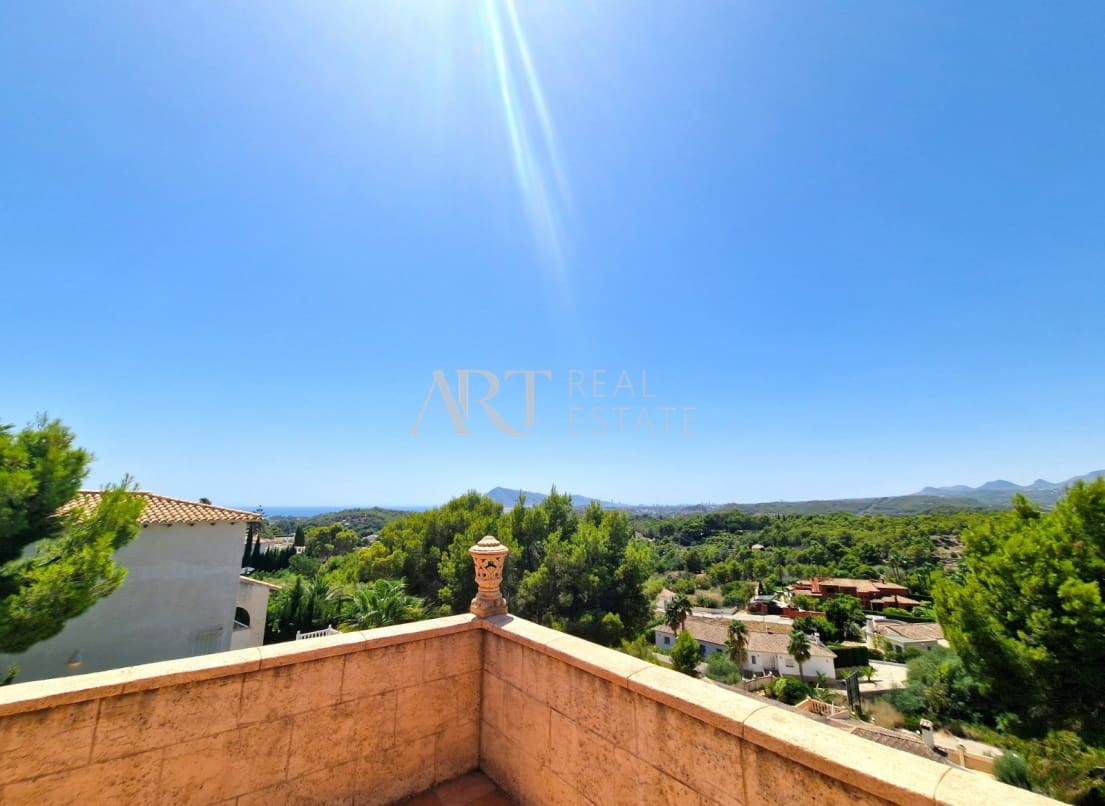 5 slaapkamer Villa te koop in Altea met zwembad garage - € 655.000 (Ref: 8246995)