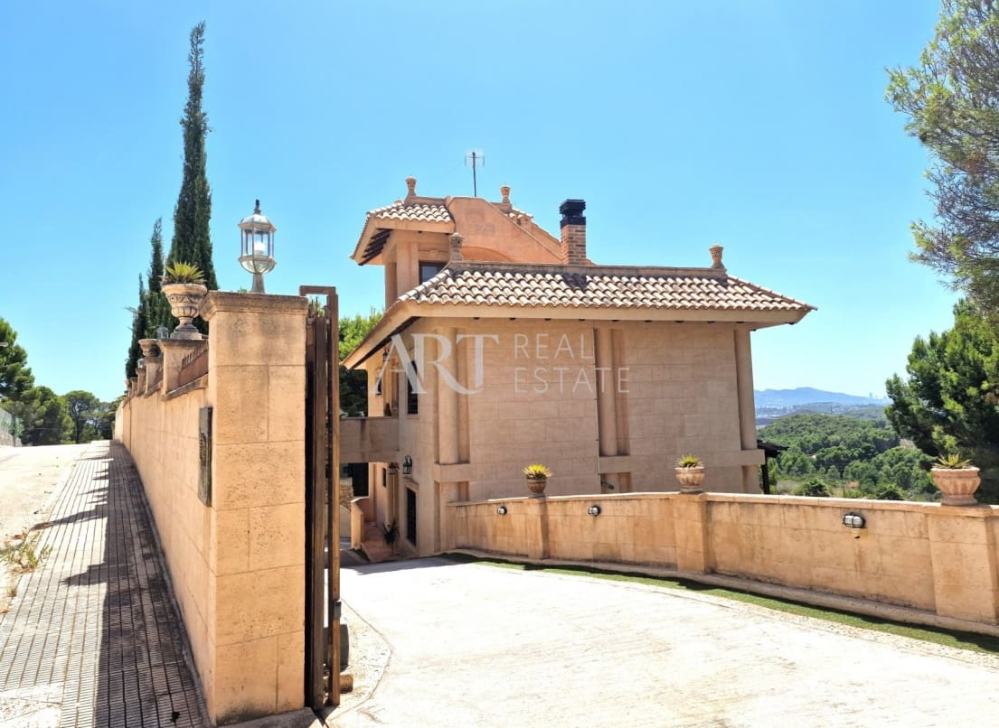 5 slaapkamer Villa te koop in Altea met zwembad garage - € 655.000 (Ref: 8246995)