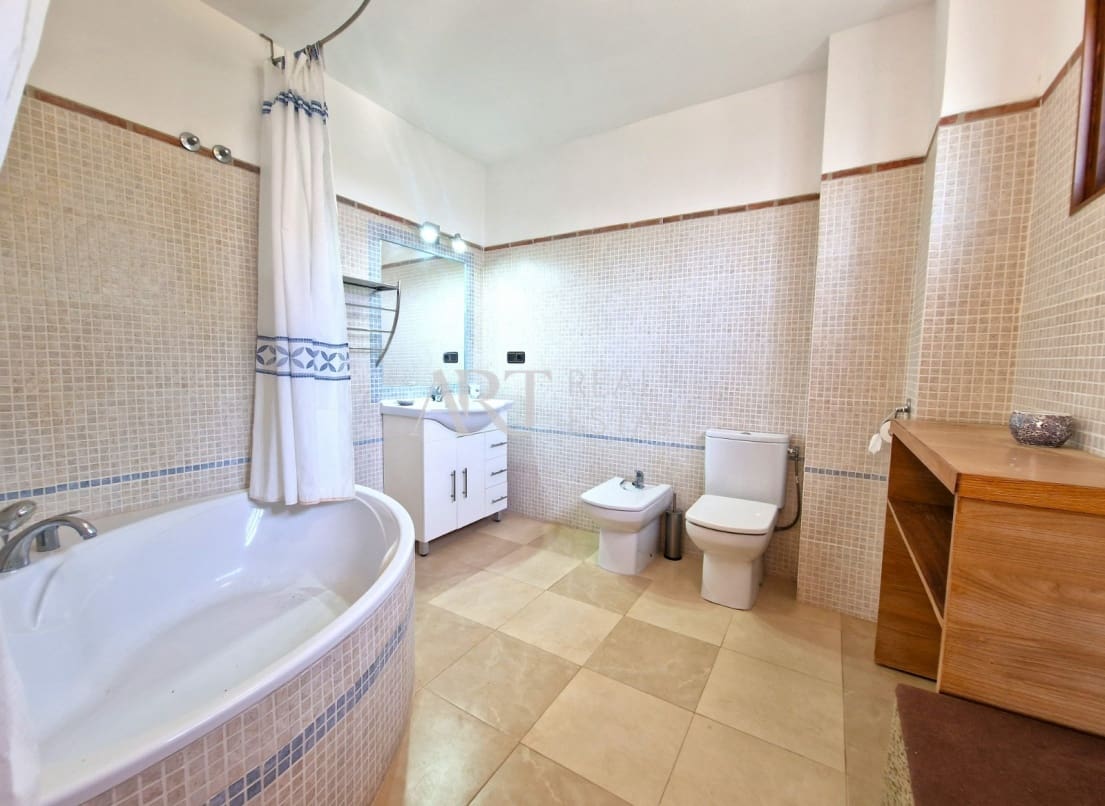 5 slaapkamer Villa te koop in Altea met zwembad garage - € 655.000 (Ref: 8246995)