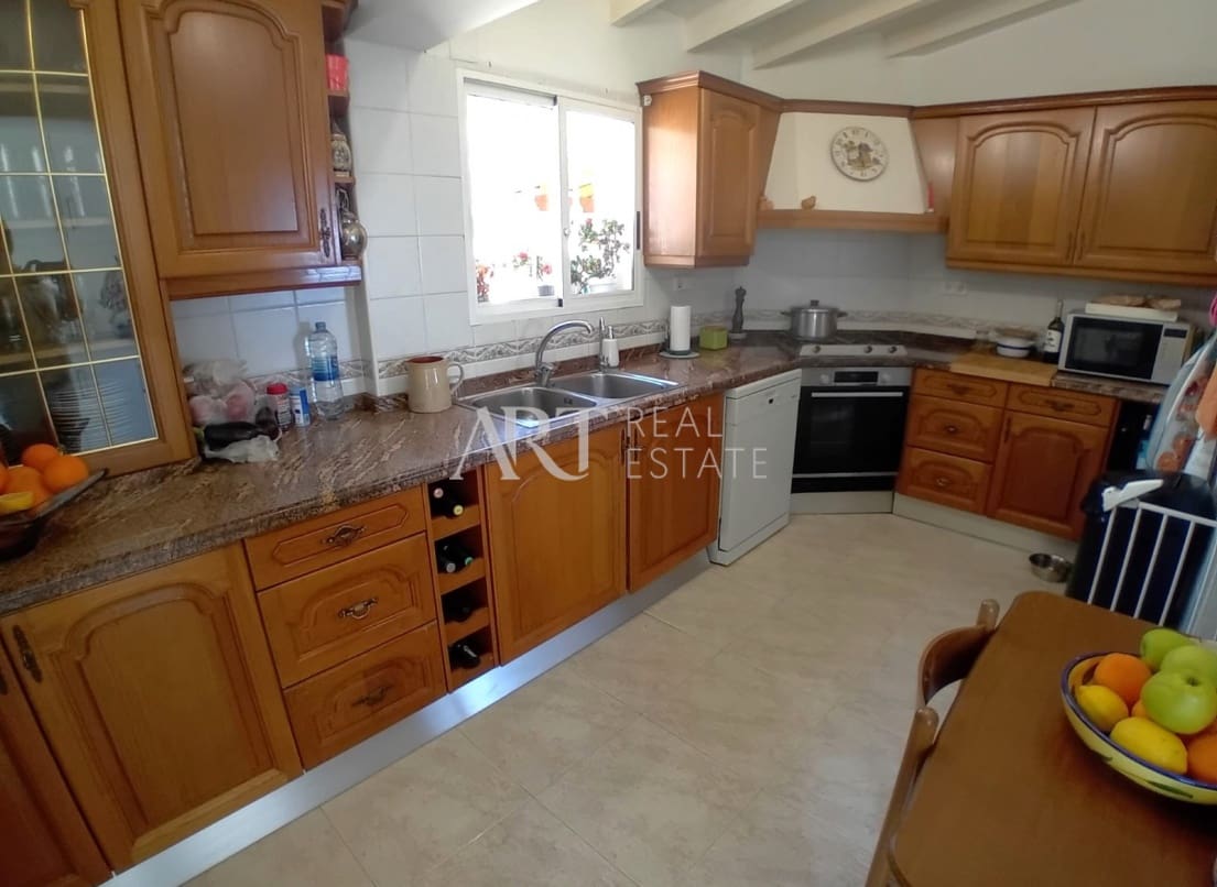 5 quarto Moradia para venda em La Nucia com garagem - 775 000 € (Ref: 8255488)