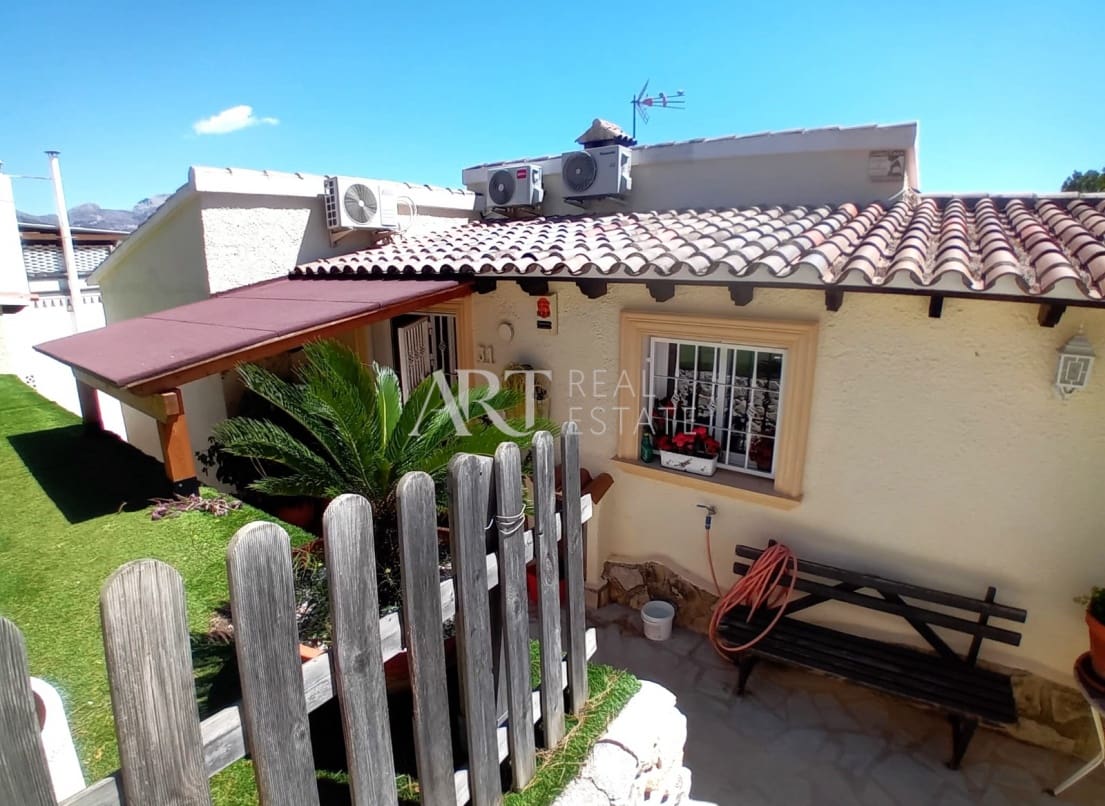 5 quarto Moradia para venda em La Nucia com garagem - 775 000 € (Ref: 8255488)