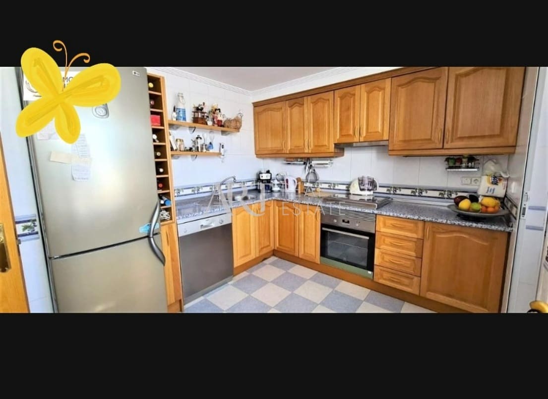 3 sovrum Semi-fristående Villa till salu i Alfaz del Pi / L'Alfas del Pi med pool - 367 500 € (Ref: 8278443)