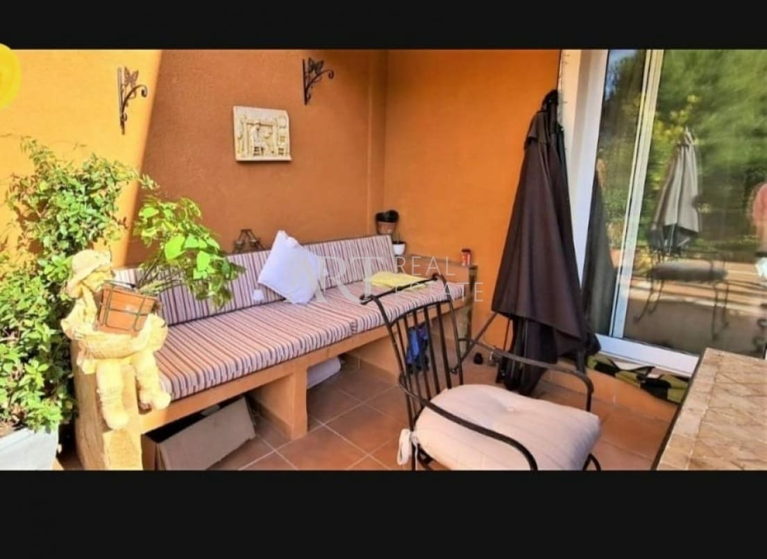 3 sovrum Semi-fristående Villa till salu i Alfaz del Pi / L'Alfas del Pi med pool - 367 500 € (Ref: 8278443)