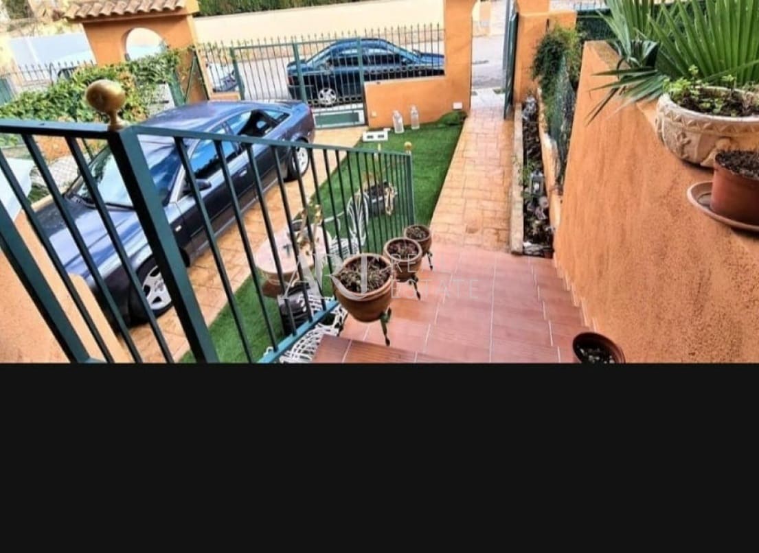 3 sovrum Semi-fristående Villa till salu i Alfaz del Pi / L'Alfas del Pi med pool - 367 500 € (Ref: 8278443)