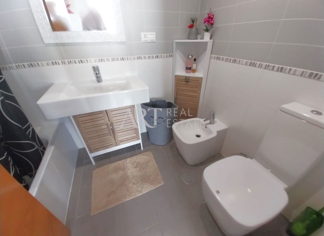 4 soveværelse Semi-Rækkehus til salg i Albir med swimmingpool garage - € 460.000 (Ref: 8304680)