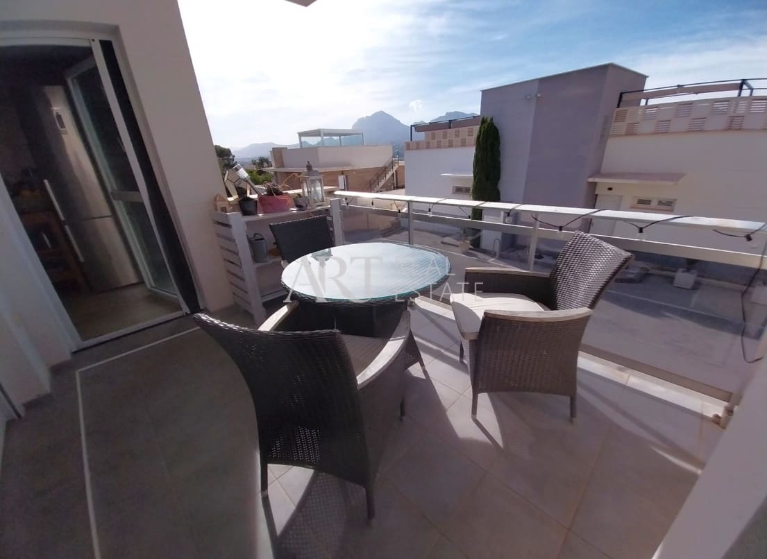 4 soveværelse Semi-Rækkehus til salg i Albir med swimmingpool garage - € 460.000 (Ref: 8304680)