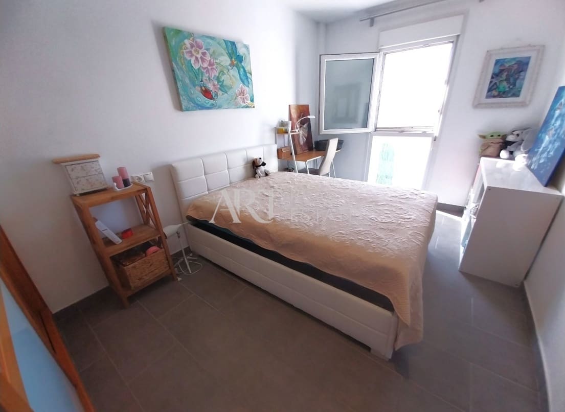 4 soveværelse Semi-Rækkehus til salg i Albir med swimmingpool garage - € 460.000 (Ref: 8304680)