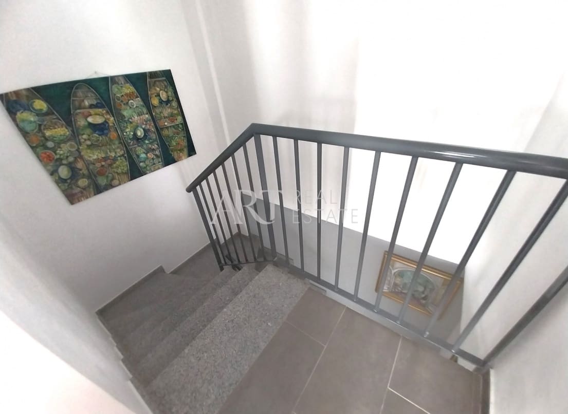 4 soveværelse Semi-Rækkehus til salg i Albir med swimmingpool garage - € 460.000 (Ref: 8304680)