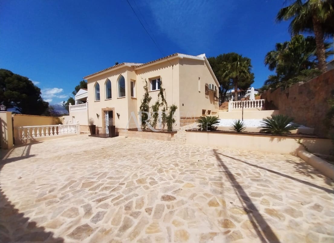 3 quarto Moradia para venda em Albir com piscina - 795 000 € (Ref: 8314903)