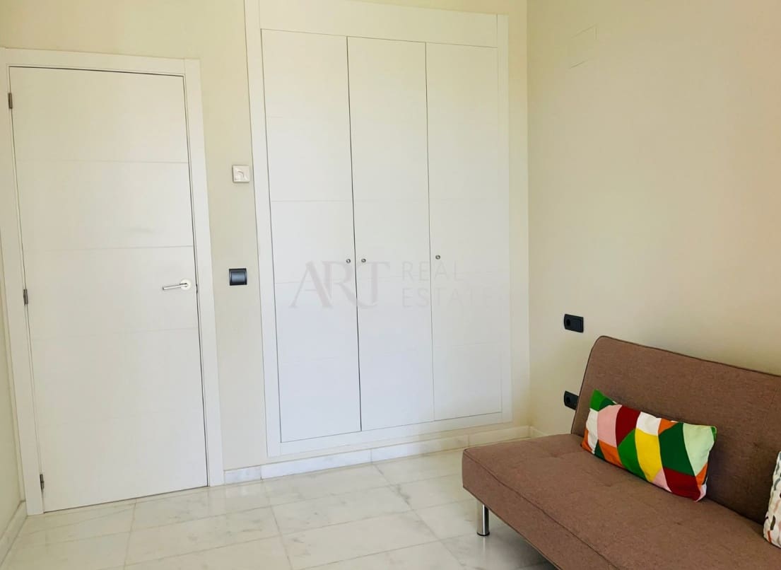 4 bedroom Villa for sale in Finestrat with pool - € 810,000 (Ref: 8369899)