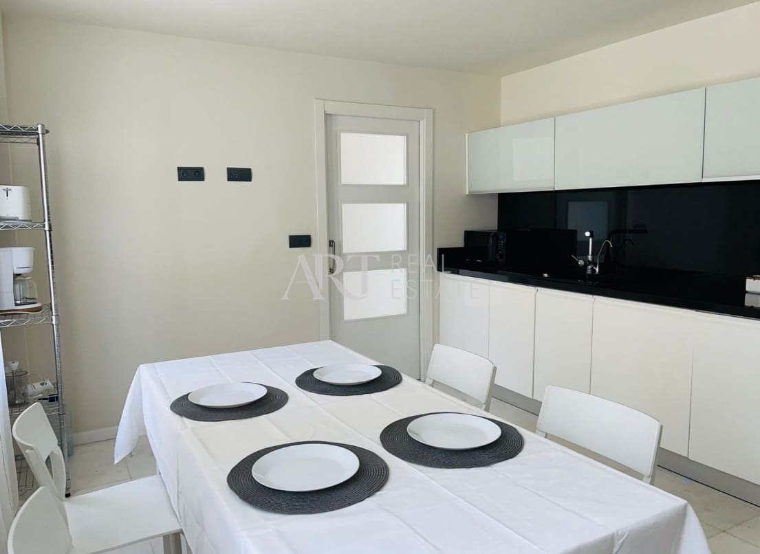 4 bedroom Villa for sale in Finestrat with pool - € 810,000 (Ref: 8369899)