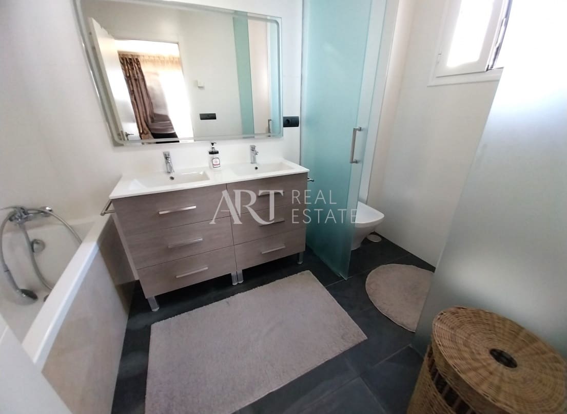 4 bedroom Villa for sale in Finestrat with pool - € 810,000 (Ref: 8369899)