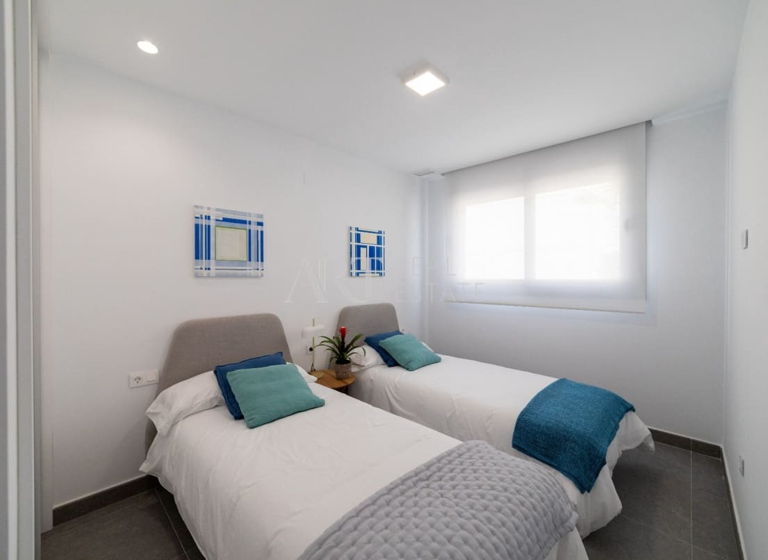 3 bedroom Villa for sale in Polop with pool - € 470,000 (Ref: 8420300)