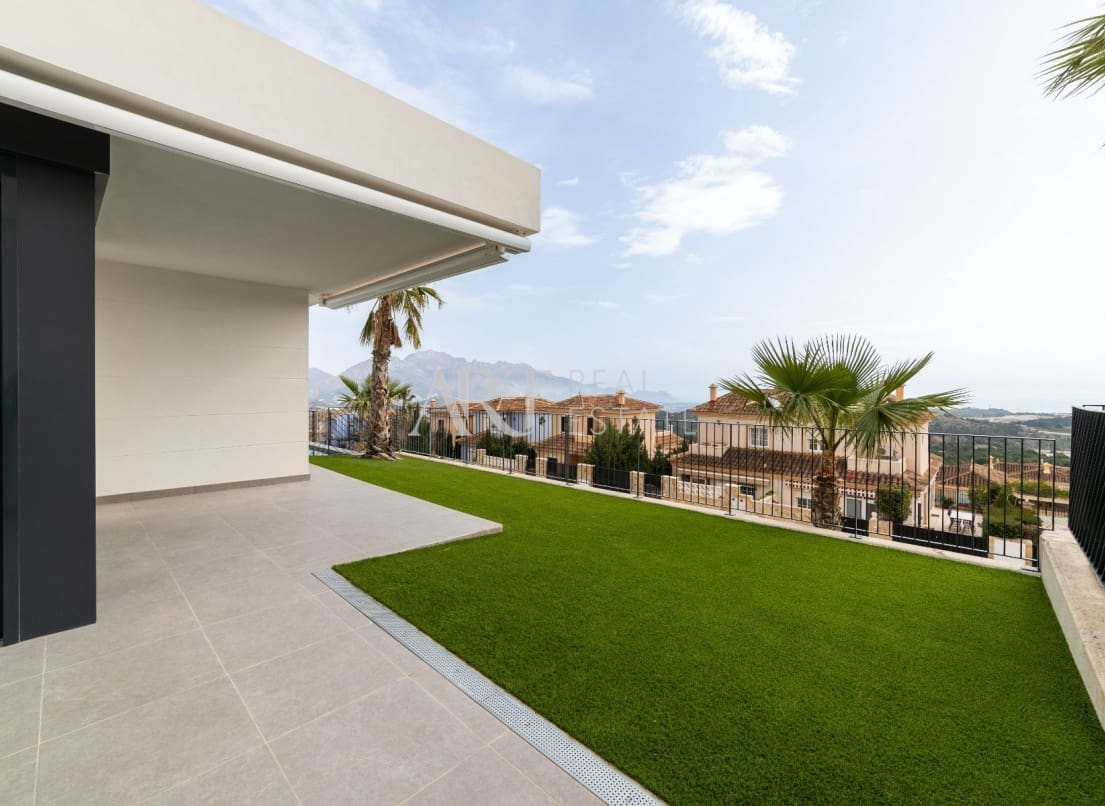 3 bedroom Villa for sale in Polop with pool - € 470,000 (Ref: 8420300)