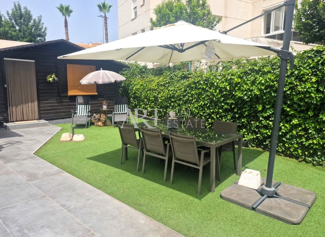 4 slaapkamer Villa te koop in Albir met zwembad - € 649.000 (Ref: 8433576)