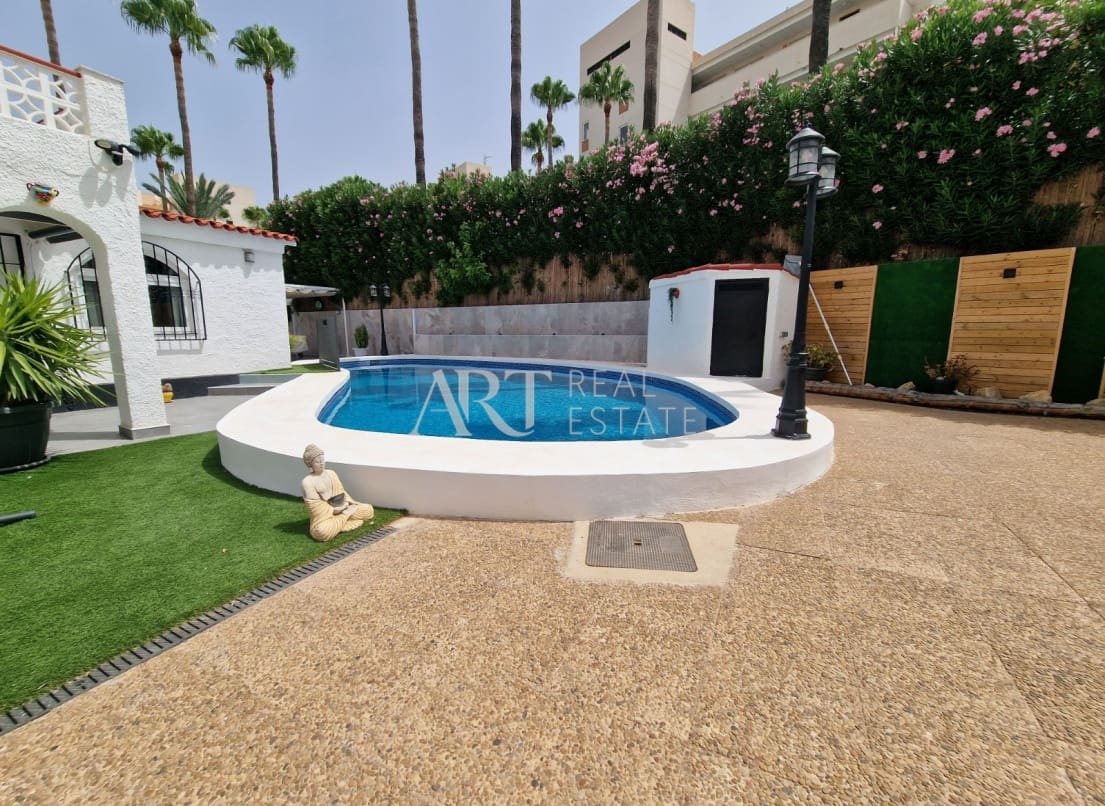 4 slaapkamer Villa te koop in Albir met zwembad - € 649.000 (Ref: 8433576)