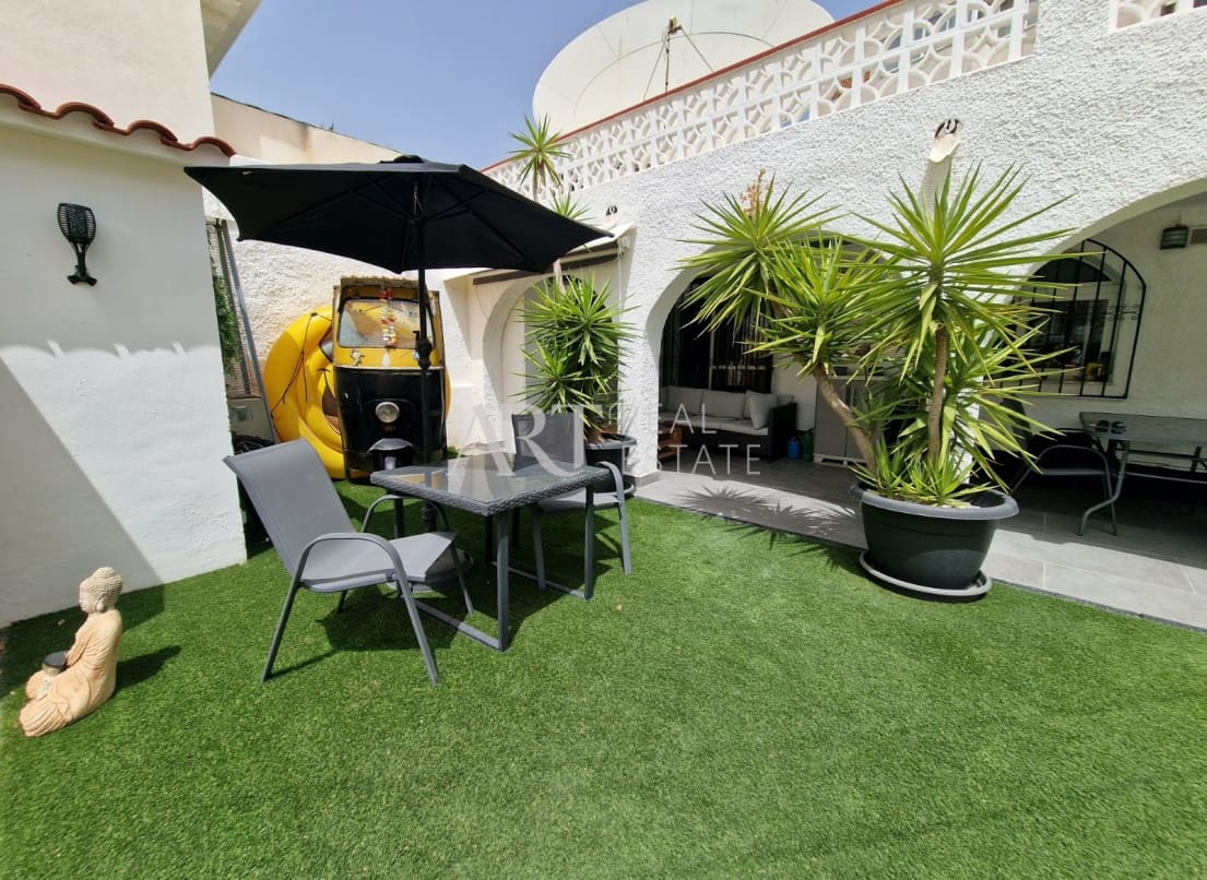 4 slaapkamer Villa te koop in Albir met zwembad - € 649.000 (Ref: 8433576)