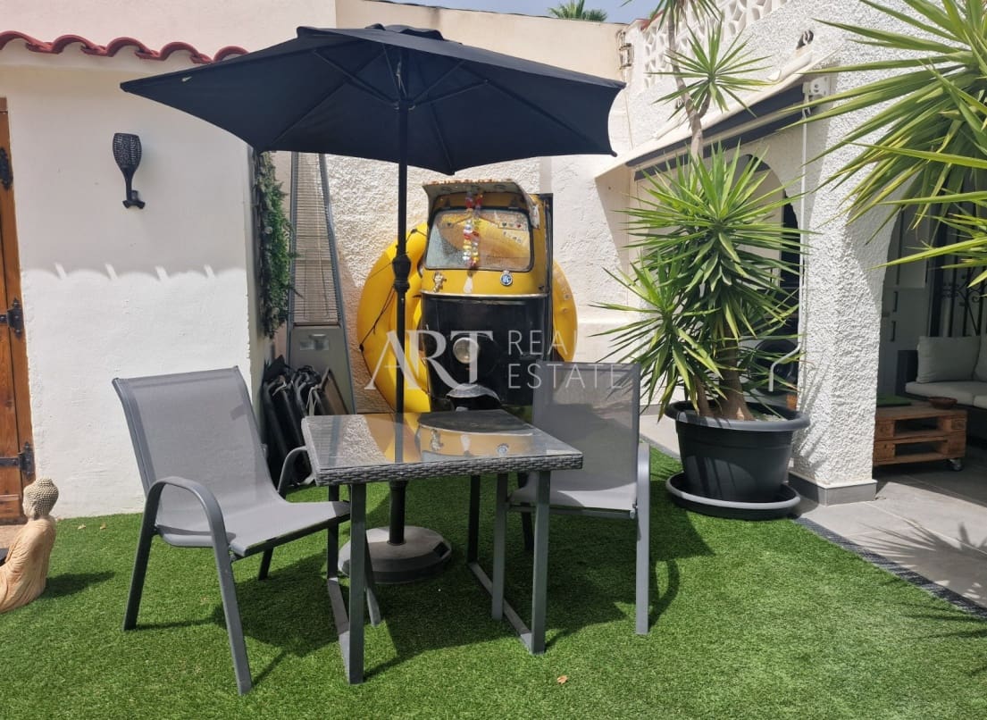 4 slaapkamer Villa te koop in Albir met zwembad - € 649.000 (Ref: 8433576)