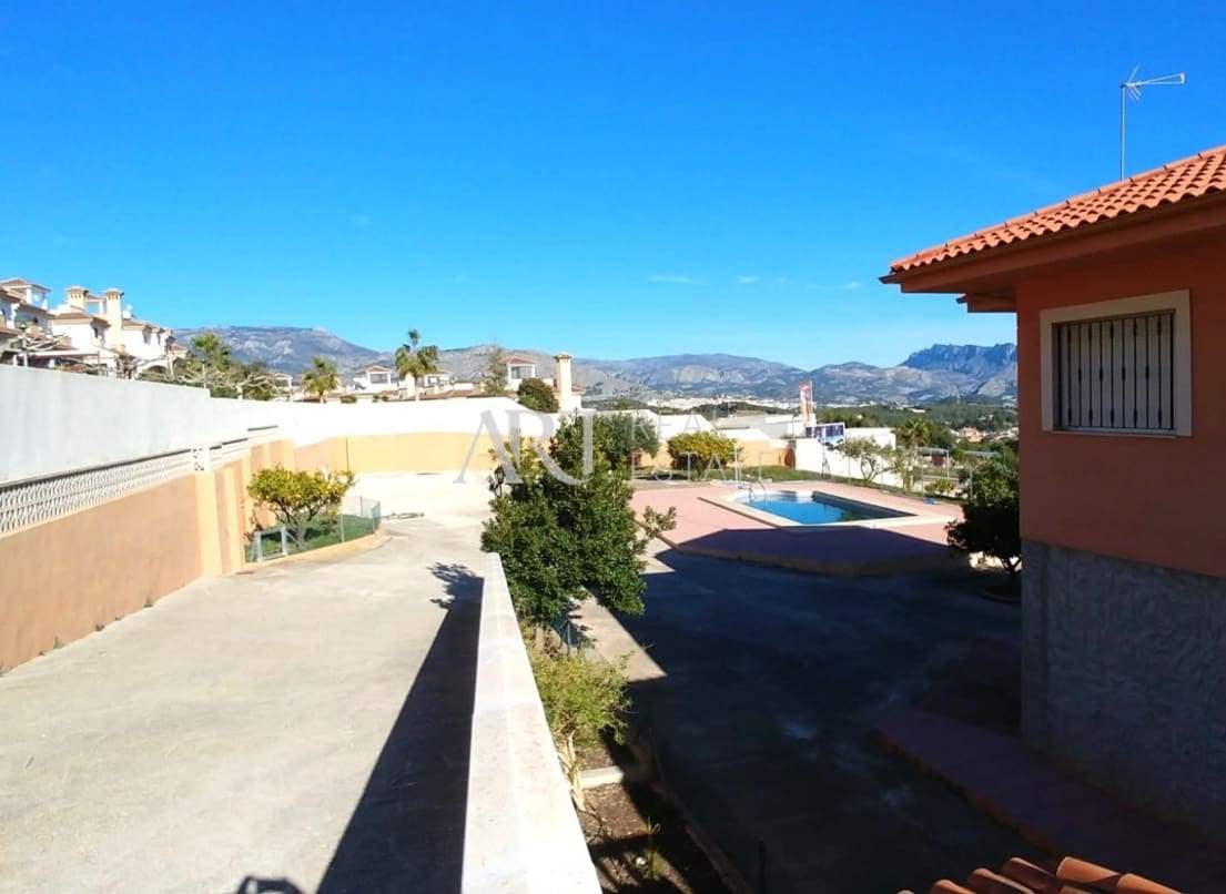 5 quarto Moradia para venda em Polop com piscina garagem - 639 000 € (Ref: 8469145)