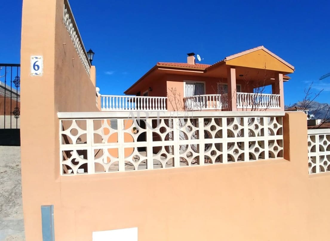 5 quarto Moradia para venda em Polop com piscina garagem - 639 000 € (Ref: 8469145)