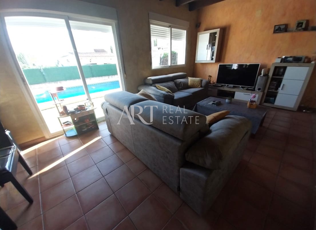 4 chambre Villa/Maison à vendre à La Nucia avec piscine - 430 000 € (Ref: 8471347)