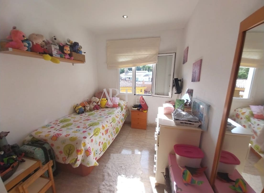 4 chambre Villa/Maison à vendre à La Nucia avec piscine - 430 000 € (Ref: 8471347)