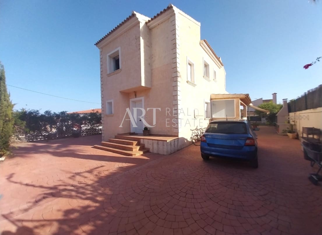 4 chambre Villa/Maison à vendre à La Nucia avec piscine - 430 000 € (Ref: 8471347)