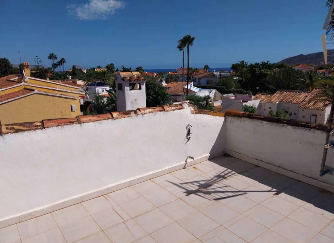3 soveværelse Villa til salg i Albir med swimmingpool garage - € 895.000 (Ref: 8558109)