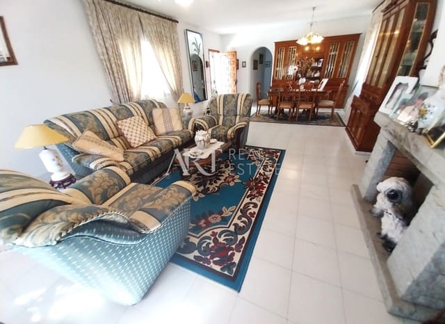 3 soveværelse Villa til salg i Albir, Alfaz del Pi / L'Alfàs del Pi med swimmingpool garage - € 895.000 (Ref: 8558109)