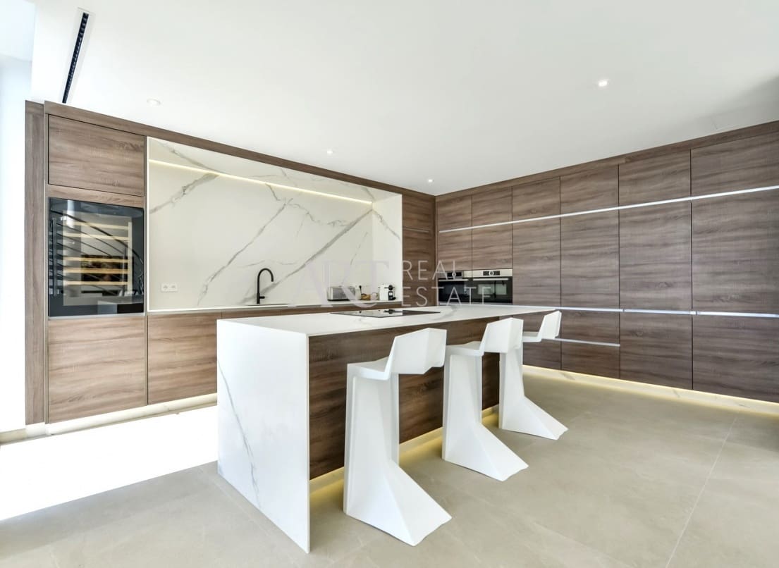 5 slaapkamer Villa te koop in Altea met zwembad garage - € 2.100.000 (Ref: 8583235)