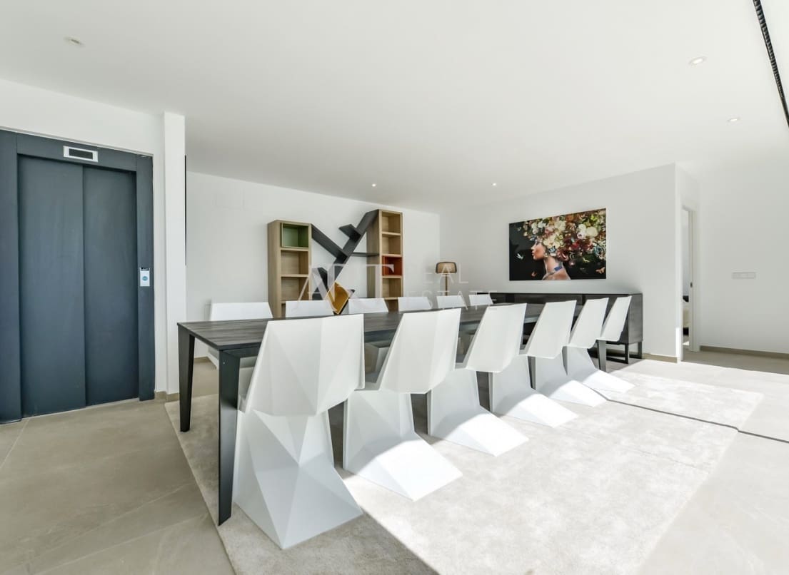 5 slaapkamer Villa te koop in Altea met zwembad garage - € 2.100.000 (Ref: 8583235)