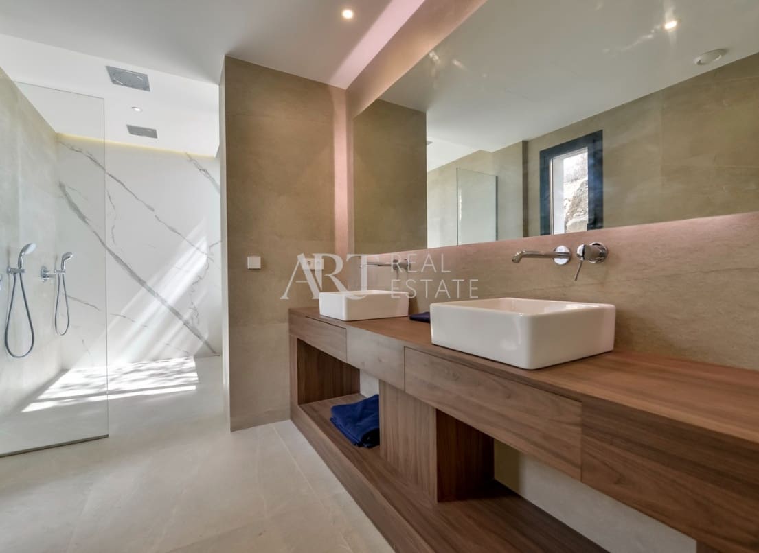 5 slaapkamer Villa te koop in Altea met zwembad garage - € 2.100.000 (Ref: 8583235)