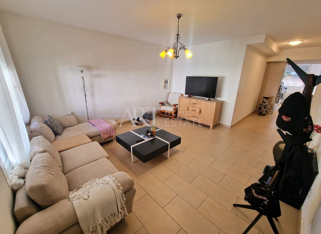 9 bedroom Villa for sale in Albir with pool garage - € 750,000 (Ref: 8591866)