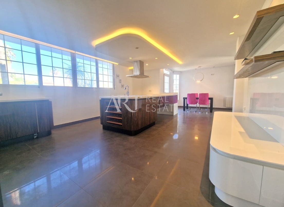 5 chambre Villa/Maison à vendre à Alfaz del Pi / L'Alfas del Pi avec piscine garage - 1 600 000 € (Ref: 8677105)